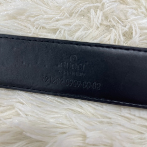 Gucci Black Leather Belt - Picture 5 of 7
